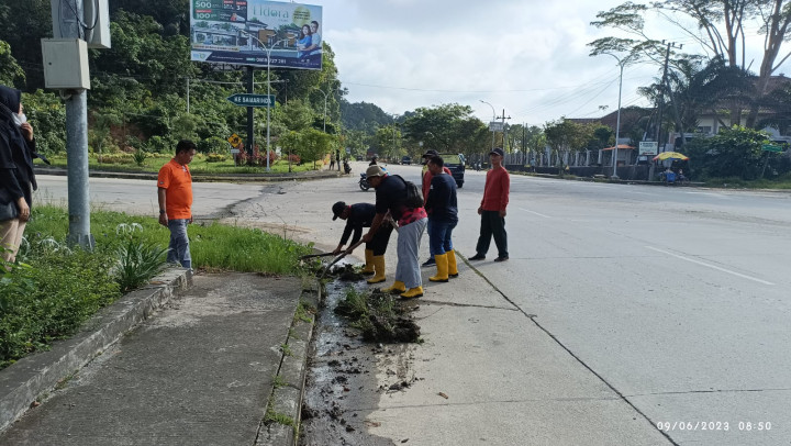 Agenda Kerja Bakti Jum'at Bersih