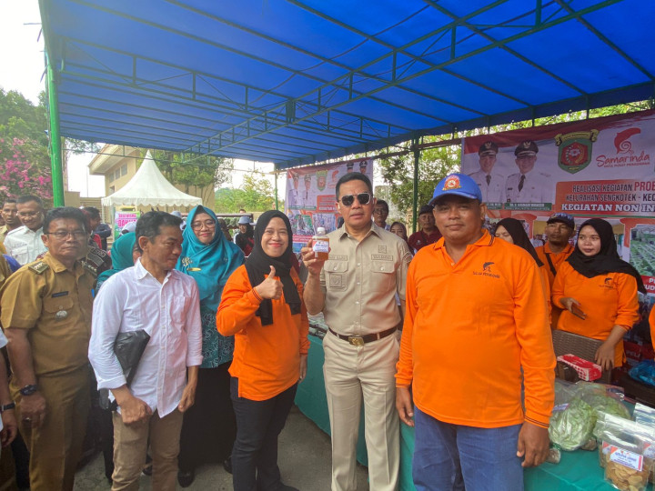 Penyerahan Probebaya Kecamatan Loa Janan Ilir Tahun 2023 oleh Bapak Walikota Samarinda
