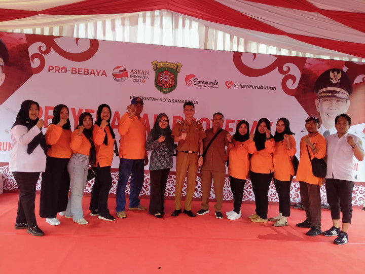 Penyerahan Probebaya Kecamatan Loa Janan Ilir Tahun 2023 oleh Bapak Walikota Samarinda