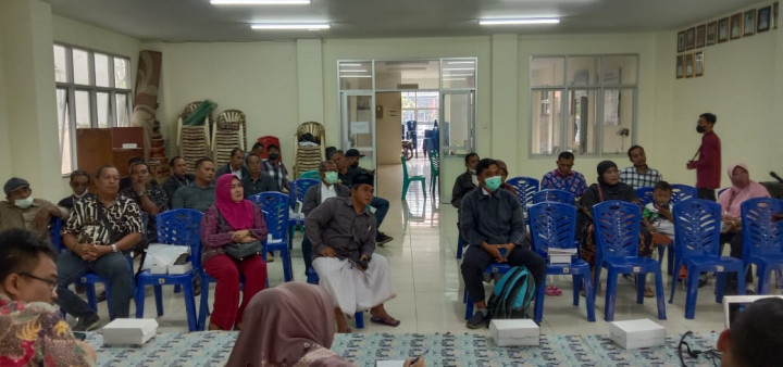 Kegiatan Sosialisasi PKM Penerapan Sistem E-Govermment Services di Kelurahan Sidodadi yang di sampaikan langsung dari UMKT, di hadiri Seklur (mewakili lurah) dan juga RT