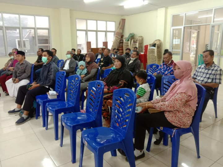 Kegiatan Sosialisasi PKM Penerapan Sistem E-Govermment Services di Kelurahan Sidodadi yang di sampaikan langsung dari UMKT, di hadiri Seklur (mewakili lurah) dan juga RT