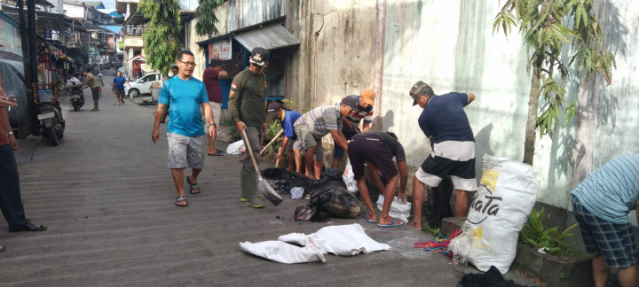 Kerja Bakti Kelurahan Sidodadi di Wilayah Jl. Trisari (RT 20,21,22,23,24,25)