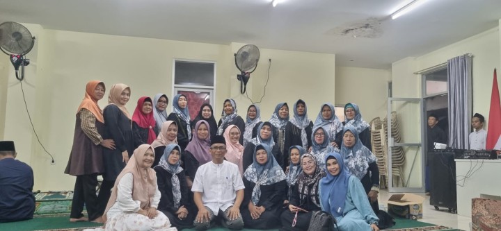Buka Puasa Kelurahan Sidodadi Bersama Rukun Tetangga (RT),Lembaga Pemberdayaan Masyarakat (LPM) dan Tim PKK(Pemberdayaan Kesejateran Keluarga) Tahun 2024/1445 H