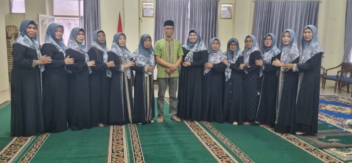 Buka Puasa Kelurahan Sidodadi Bersama Rukun Tetangga (RT),Lembaga Pemberdayaan Masyarakat (LPM) dan Tim PKK(Pemberdayaan Kesejateran Keluarga) Tahun 2024/1445 H