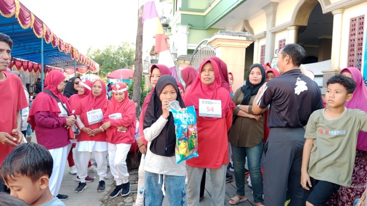 Tujuh Belasan Di Lingkungan Rt.25 Jl.Trisari