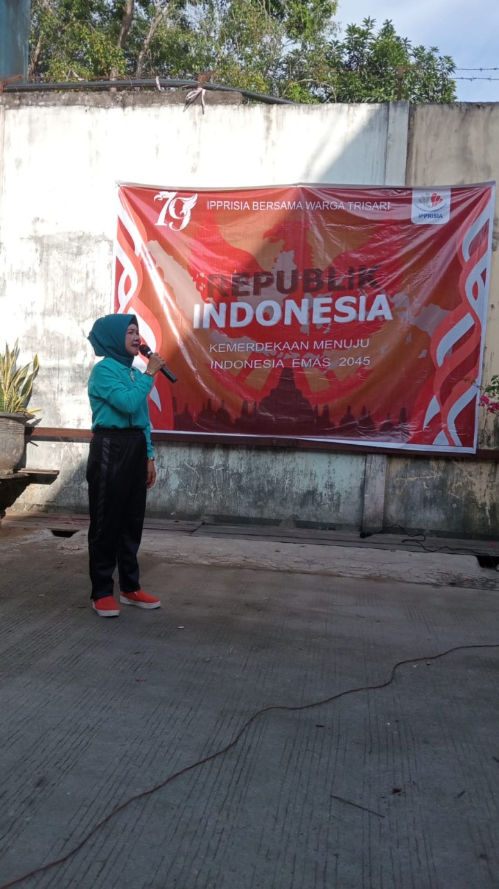 Tujuh Belasan Di Lingkungan Rt.25 Jl.Trisari