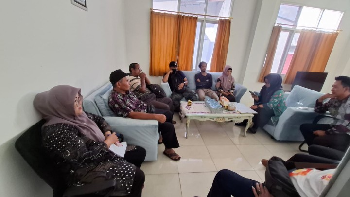 Rapat koordinasi Probebaya TU 2 Sarana dan Prasarana dan Pemeberdayaan Kelurahan Sidodadi bersama Pokmas