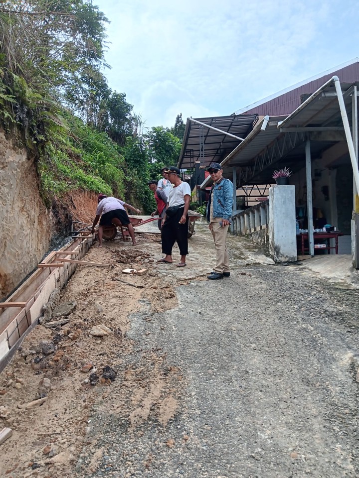 Pemantauan Kegiatan Probebaya Sarana dan Prasarana Tahap II Kel.Sidodadi