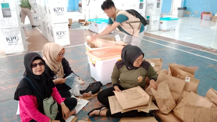 PEMILU KEPALA DAERAH DAN WAKIL KEPALA DAERAH 27 NOVEMBER 2024
