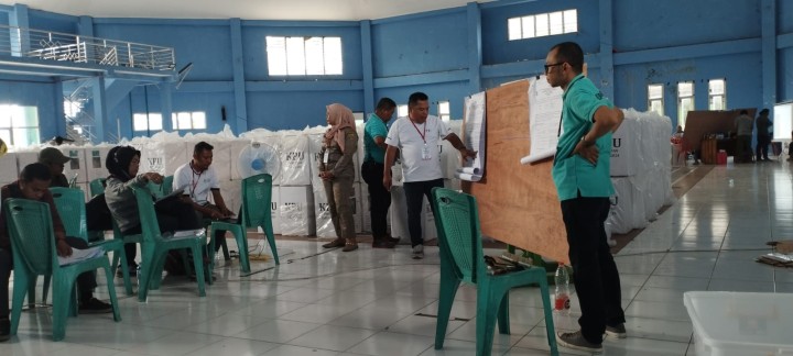 PEMILU KEPALA DAERAH DAN WAKIL KEPALA DAERAH 27 NOVEMBER 2024