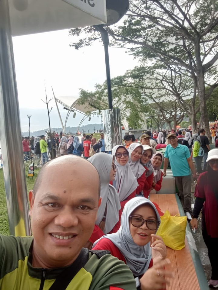 BERSIH -BERSIH TERAS SAMARINDA