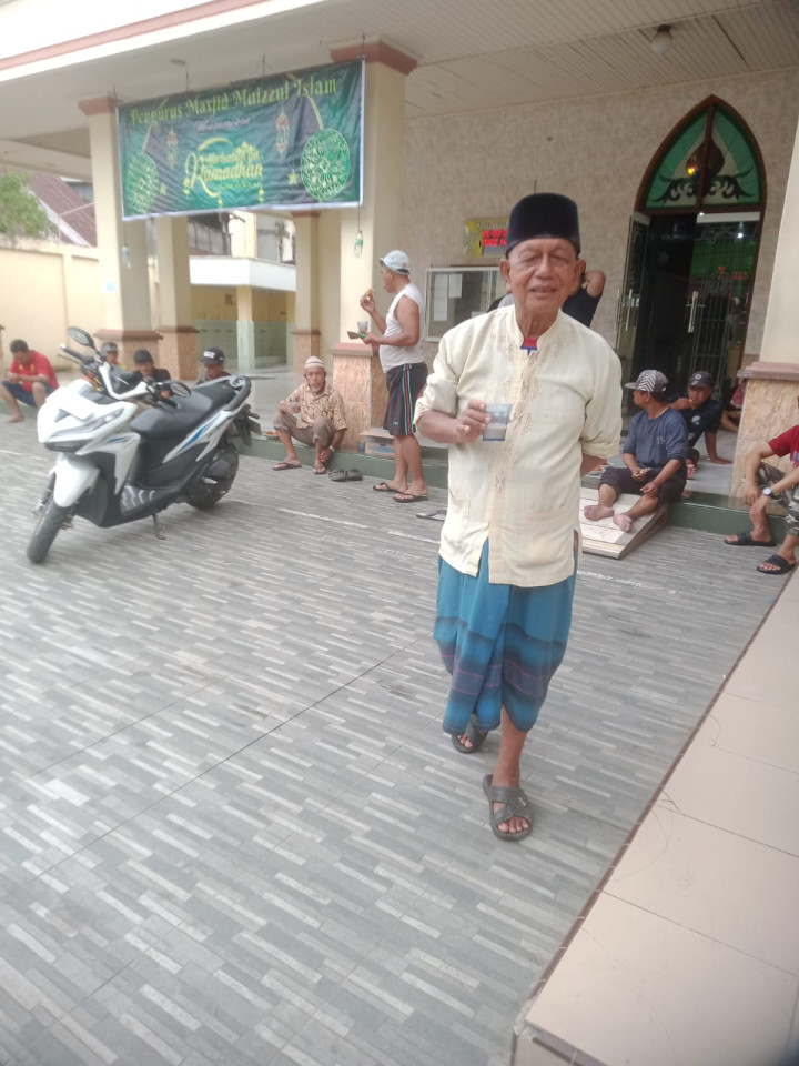 Kegiatan Gotong Royong di Lingkungan Kecamatan Samarinda Ilir Tahun 2024