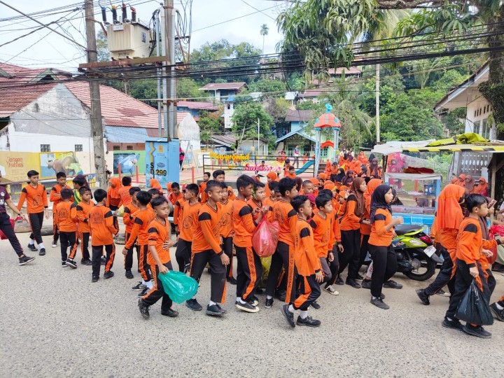 Kegiatan Warga RT Kelurahan Sidodamai Tahun 2024