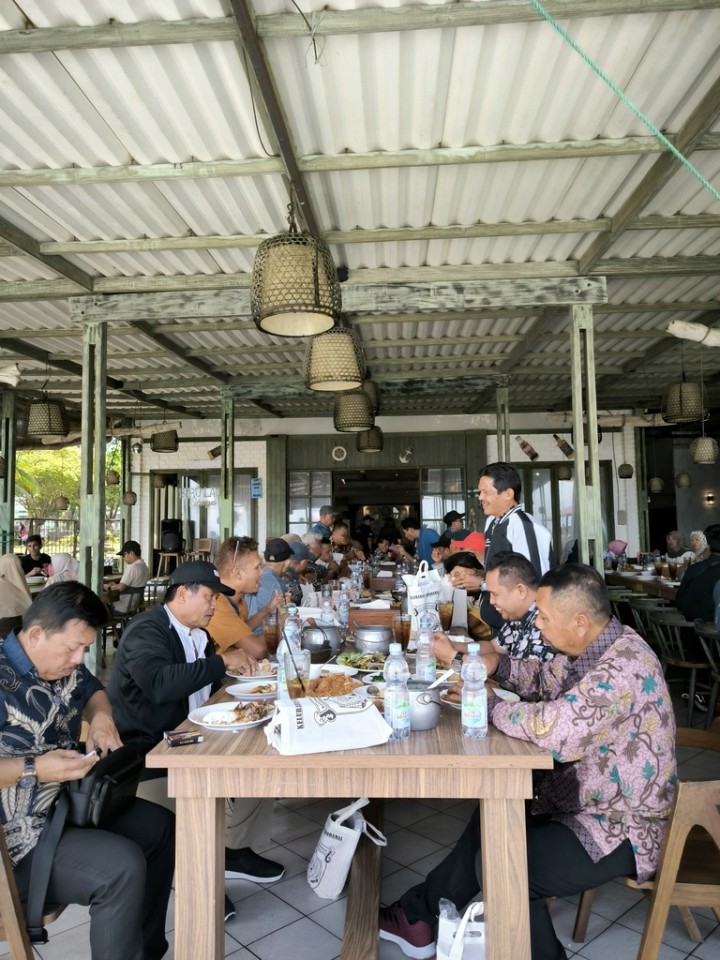 Kegiatan Warga RT Kelurahan Sidodamai Tahun 2024
