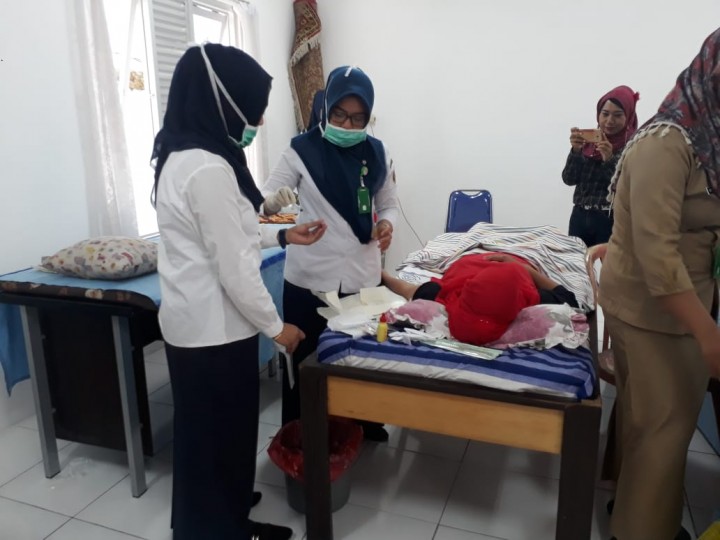 Pelayanan KB Gratis Dalam Rangka Hari Kesatuan Gerak PKK di Kantor Kelurahan Sidomulyo