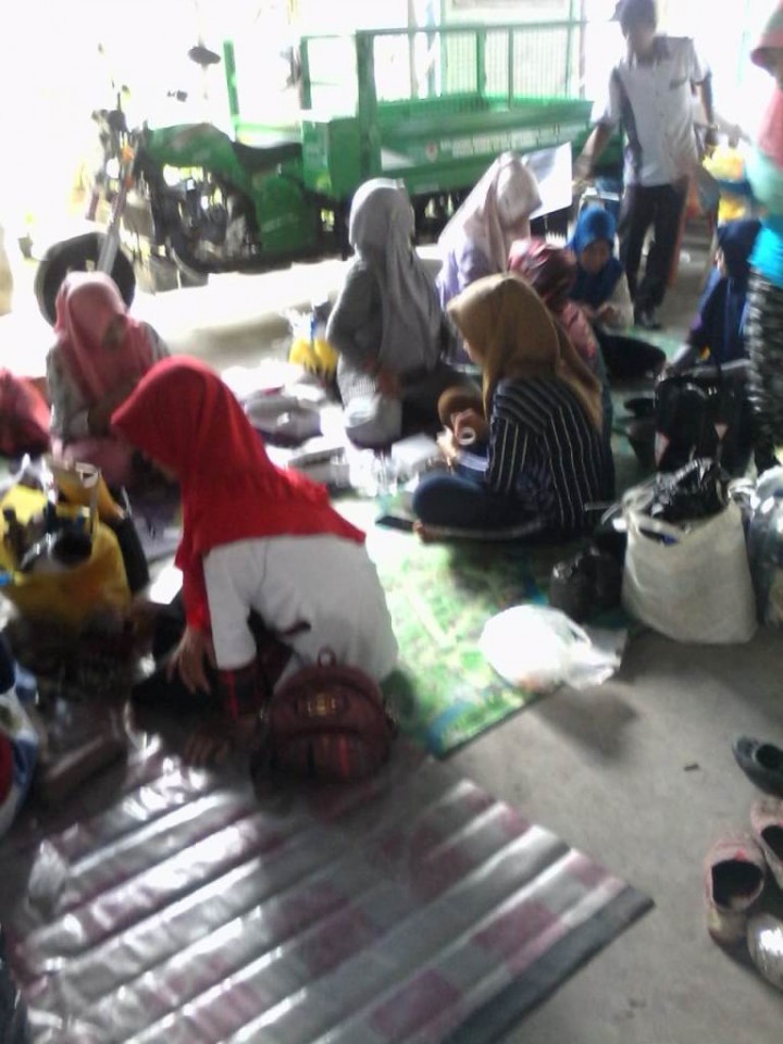 Acara Workshop Pengelolaan Sampah Berbasis Masyarakat Kumuh (3R) di kantor Kelurahan Sidomulyo pada hari Rabu, 5 September 2018 jam 08.00 sd selesai, diselenggarakan oleh Dinas Perumahan dan Pemukiman Kota Samarinda