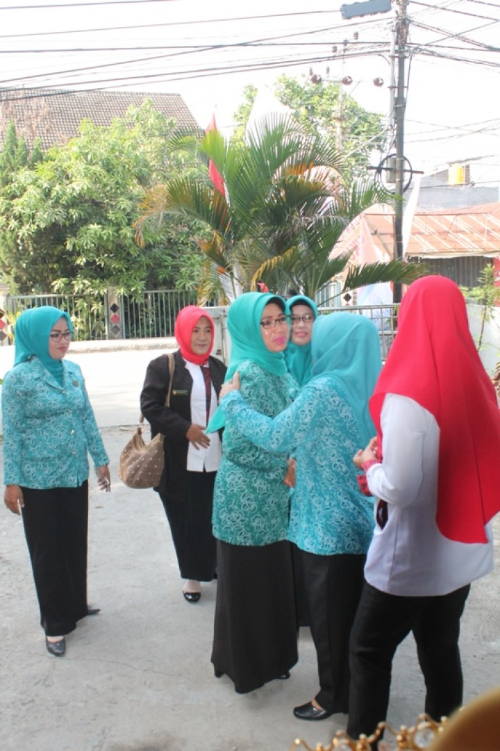 Lomba Hari Kesatuan Gerak PKK KB Kesehatan di Kel.Sidomulyo Kec. Samarinda Ilir dan Peresmian Kampung KB Teras Kencana Kel.Sidomulyo Kec.Samarinda Ilir