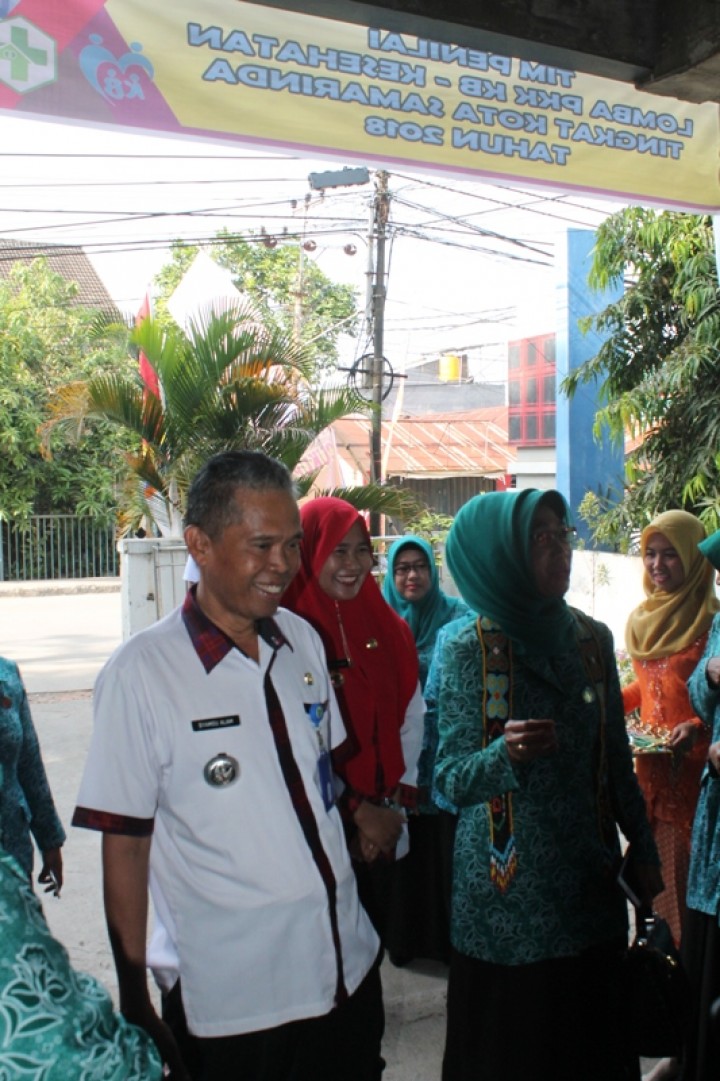 Lomba Hari Kesatuan Gerak PKK KB Kesehatan di Kel.Sidomulyo Kec. Samarinda Ilir dan Peresmian Kampung KB Teras Kencana Kel.Sidomulyo Kec.Samarinda Ilir