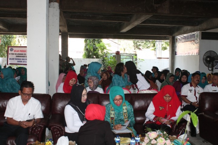 Lomba Hari Kesatuan Gerak PKK KB Kesehatan di Kel.Sidomulyo Kec. Samarinda Ilir dan Peresmian Kampung KB Teras Kencana Kel.Sidomulyo Kec.Samarinda Ilir