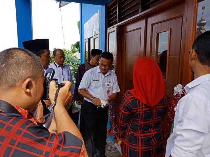 Peresmian Perpustakaan SDN No.08 di Jl. Biawan Gg.2 Kelurahan Sidomulyo