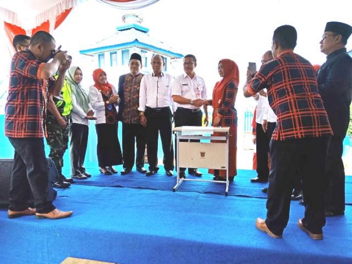 Peresmian Perpustakaan SDN No.08 di Jl. Biawan Gg.2 Kelurahan Sidomulyo