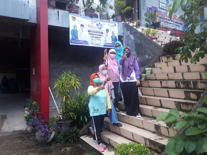 Kerja Bakti TP PKK Kelurahan Sidomulyo