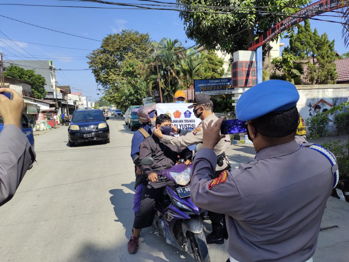 Giat Yustisi Dan Sosialisasi Prokes Covid 19