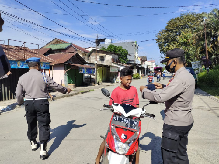 Giat Yustisi Dan Sosialisasi Prokes Covid 19