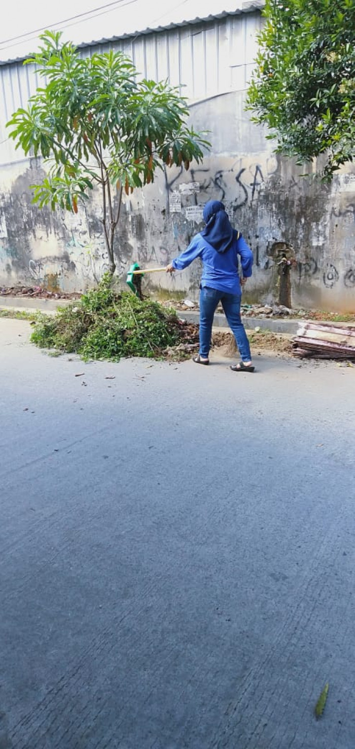 Kerjabakti Dalam Rangka Mendukung SDN 002 Dalam Mengikuti Lomba Sekolah Sehat (LSS)