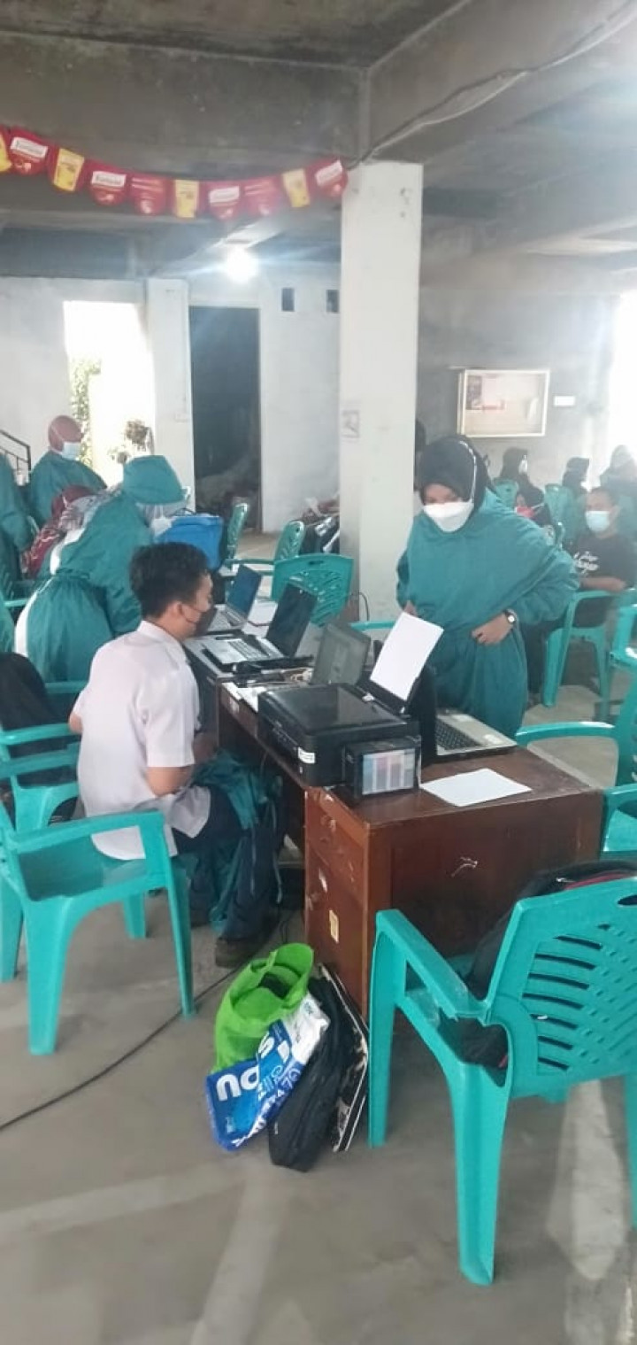 Vaksinasi Astrazeneca Dosis I Kelurahan Sidomulyo Hari Kedua