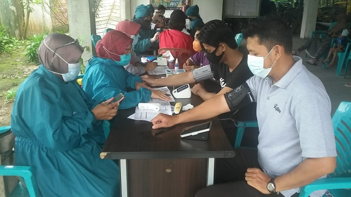Vaksinasi Astrazeneca Dosis I Kelurahan Sidomulyo Hari Kedua