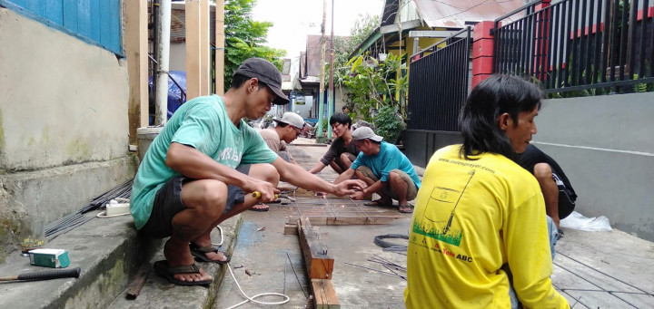 Monitoring pelaksanaan Program Pembangunan dan Pemberdayaan Masyarakat (Pro Bebaya) RT 23