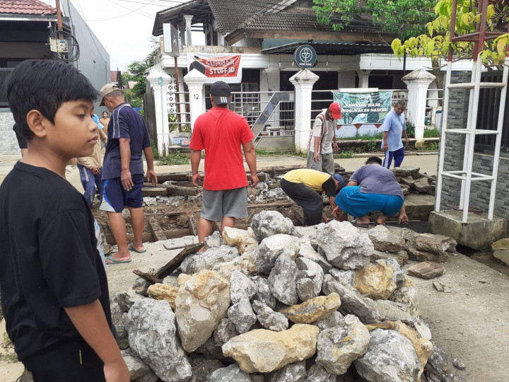 Monitoring pelaksanaan Program Pembangunan dan Pemberdayaan Masyarakat (Pro Bebaya) RT 34