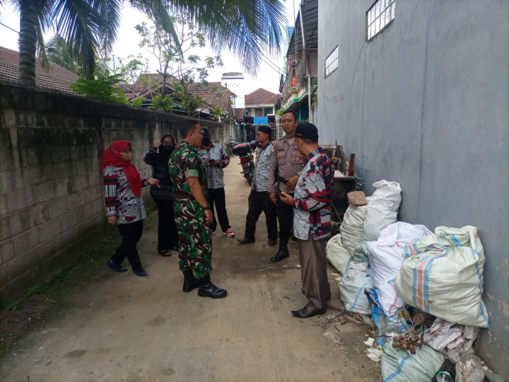 Dokumentasi Peninjauan Lokasi Penumpukan Sampah di RT. 29 Kelurahan Sidomulyo