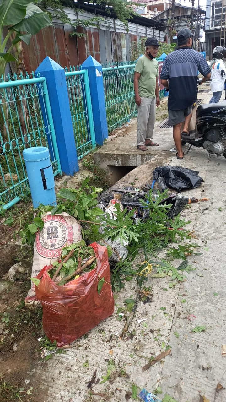 (03/03/2024) Dokumentasi Kegiatan Kerja Bakti Serentak seluruh RT Kelurahan Sidomulyo menjelang Bulan Ramadhan dan antisipasi musim hujan.