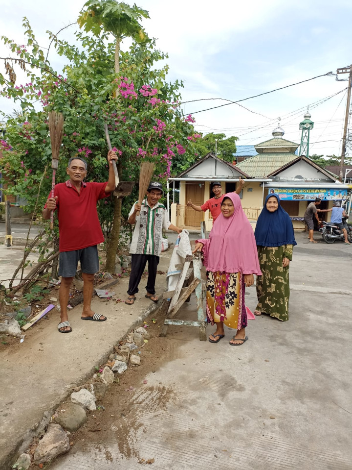 (03/03/2024) Dokumentasi Kegiatan Kerja Bakti Serentak seluruh RT Kelurahan Sidomulyo menjelang Bulan Ramadhan dan antisipasi musim hujan.