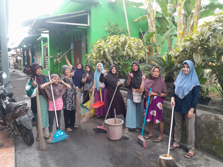 (03/03/2024) Dokumentasi Kegiatan Kerja Bakti Serentak seluruh RT Kelurahan Sidomulyo menjelang Bulan Ramadhan dan antisipasi musim hujan.