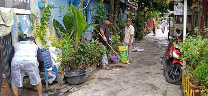(03/03/2024) Dokumentasi Kegiatan Kerja Bakti Serentak seluruh RT Kelurahan Sidomulyo menjelang Bulan Ramadhan dan antisipasi musim hujan.