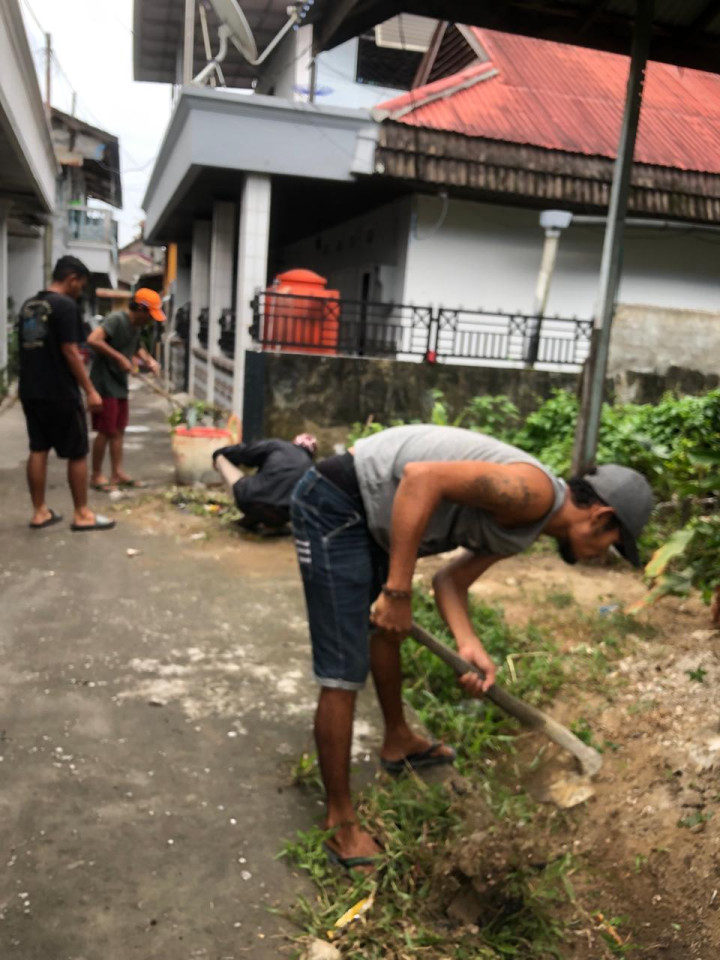 (03/03/2024) Dokumentasi Kegiatan Kerja Bakti Serentak seluruh RT Kelurahan Sidomulyo menjelang Bulan Ramadhan dan antisipasi musim hujan.