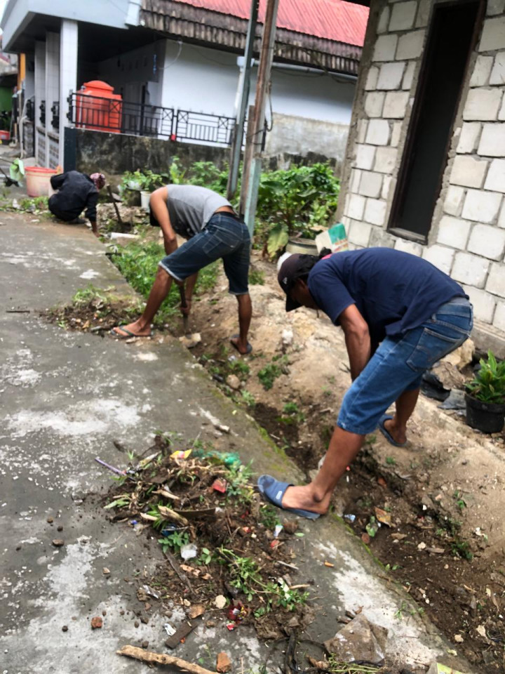 (03/03/2024) Dokumentasi Kegiatan Kerja Bakti Serentak seluruh RT Kelurahan Sidomulyo menjelang Bulan Ramadhan dan antisipasi musim hujan.