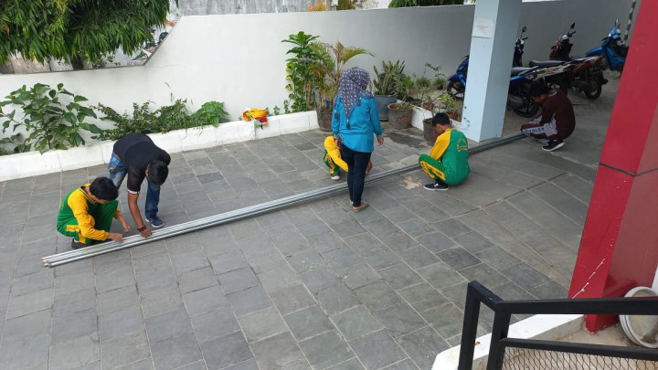 (12/01/2024) Kegiatan Kerja Bakti dan Pemasangan Umbul-Umbul di Kelurahan Sidomulyo untuk Hari Jadi Samarinda ke 356 dan HUT Pemerintah Kota Samarinda  ke 64