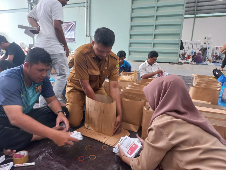 (16/01/2024) Dokumentasi Persiapan Logistik Pemilu 2024 Disiapkan Secara Teliti di Gudang KPU Kota Samarinda.