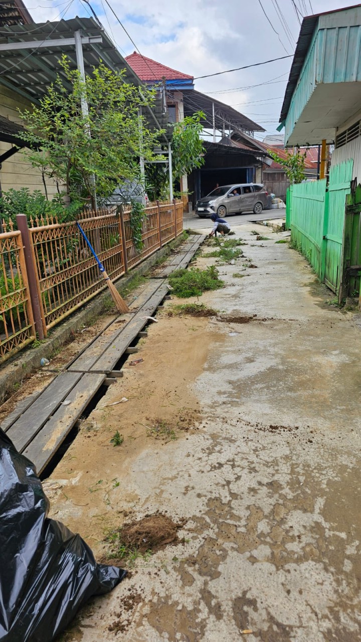 Kerja Bakti RT.01, RT.04 & RT.05 (13/04/2025)