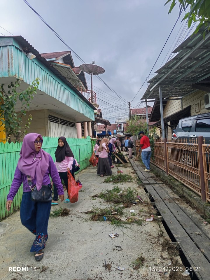 Kerja Bakti RT.01, RT.04 & RT.05 (13/04/2025)