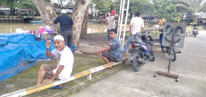 Kegiatan Gotong Royong Warga Kelurahan Sidomulyo RT. 13, RT. 30, RT. 23, RT. (04/01/2026))