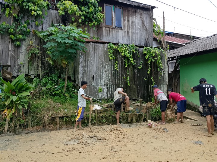 Kegiatan Gotong Royong Warga Kelurahan Sidomulyo RT. 13, RT. 30, RT. 23, RT. (04/01/2026))