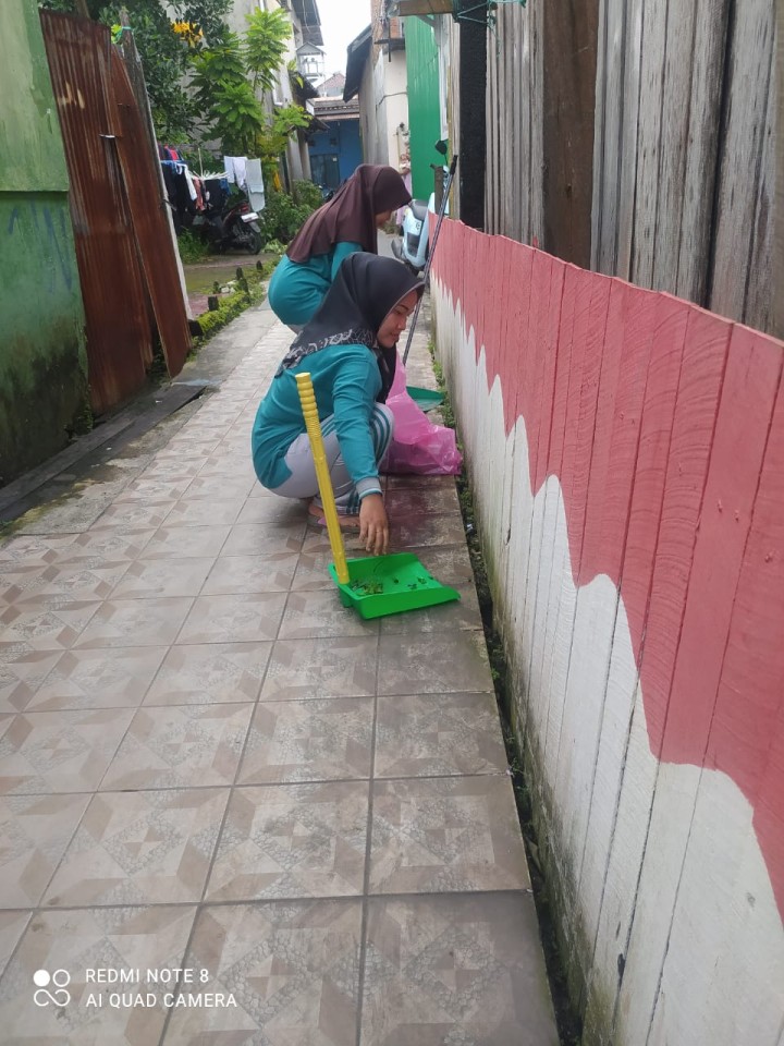 Kegiatan Gotong Royong Warga Kelurahan Sidomulyo RT. 13, RT. 30, RT. 23, RT. (04/01/2026))