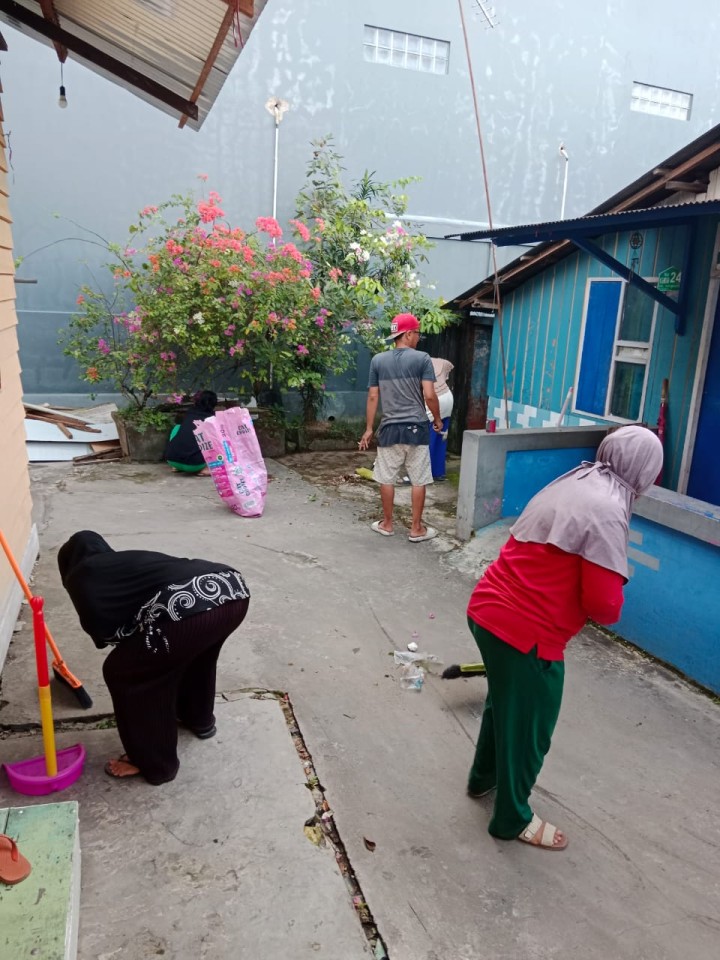 Kegiatan Kerja Bakti  RT. 01, RT. 02, RT. 04, RT. 08, RT. 11, RT. 13, RT. 17, RT. 21, RT. 22, RT. 27, RT. 35, RT. 40 (18/01/2026)