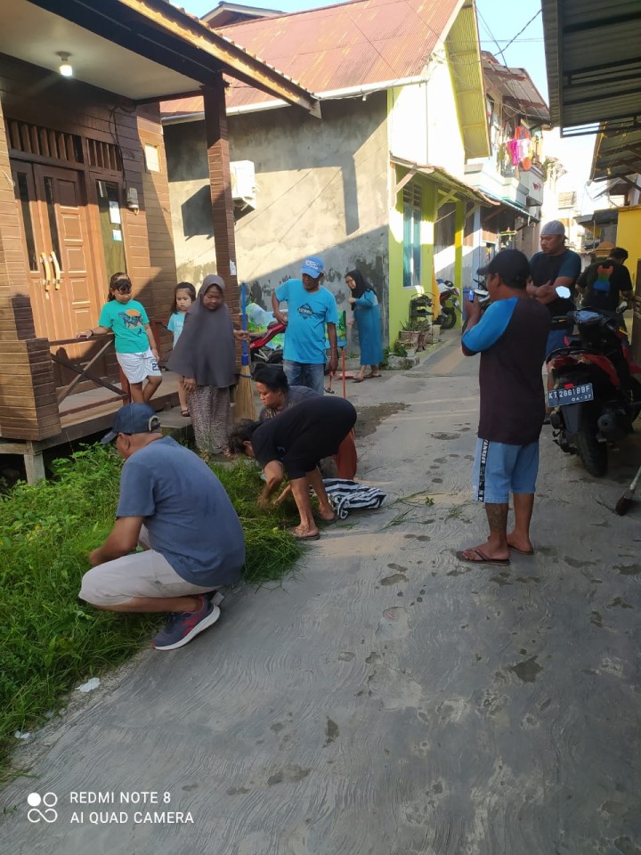 Kegiatan Kerja Bakti  RT. 01, RT. 02, RT. 04, RT. 08, RT. 11, RT. 13, RT. 17, RT. 21, RT. 22, RT. 27, RT. 35, RT. 40 (18/01/2026)