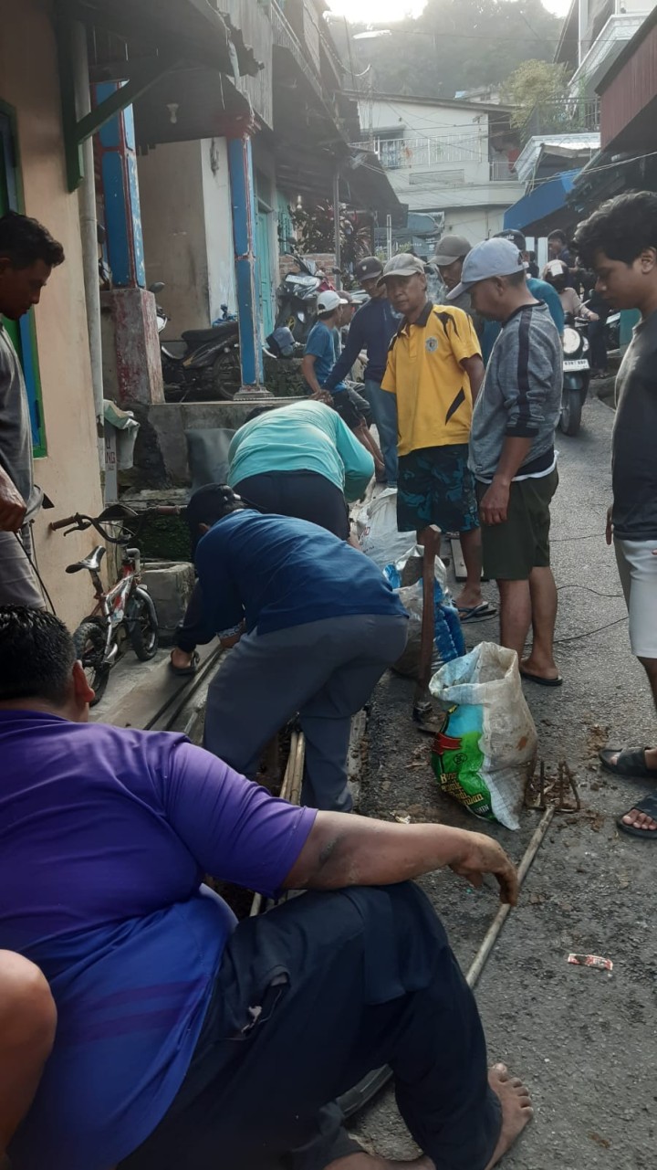 Kegiatan Kerja Bakti  RT. 01, RT. 02, RT. 04, RT. 08, RT. 11, RT. 13, RT. 17, RT. 21, RT. 22, RT. 27, RT. 35, RT. 40 (18/01/2026)